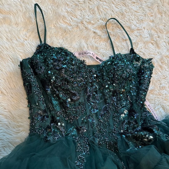 NWT Mac Duggal Beaded Bodice Tiered Tulle Mini Dress - Size  4 - Picture 4 of 8